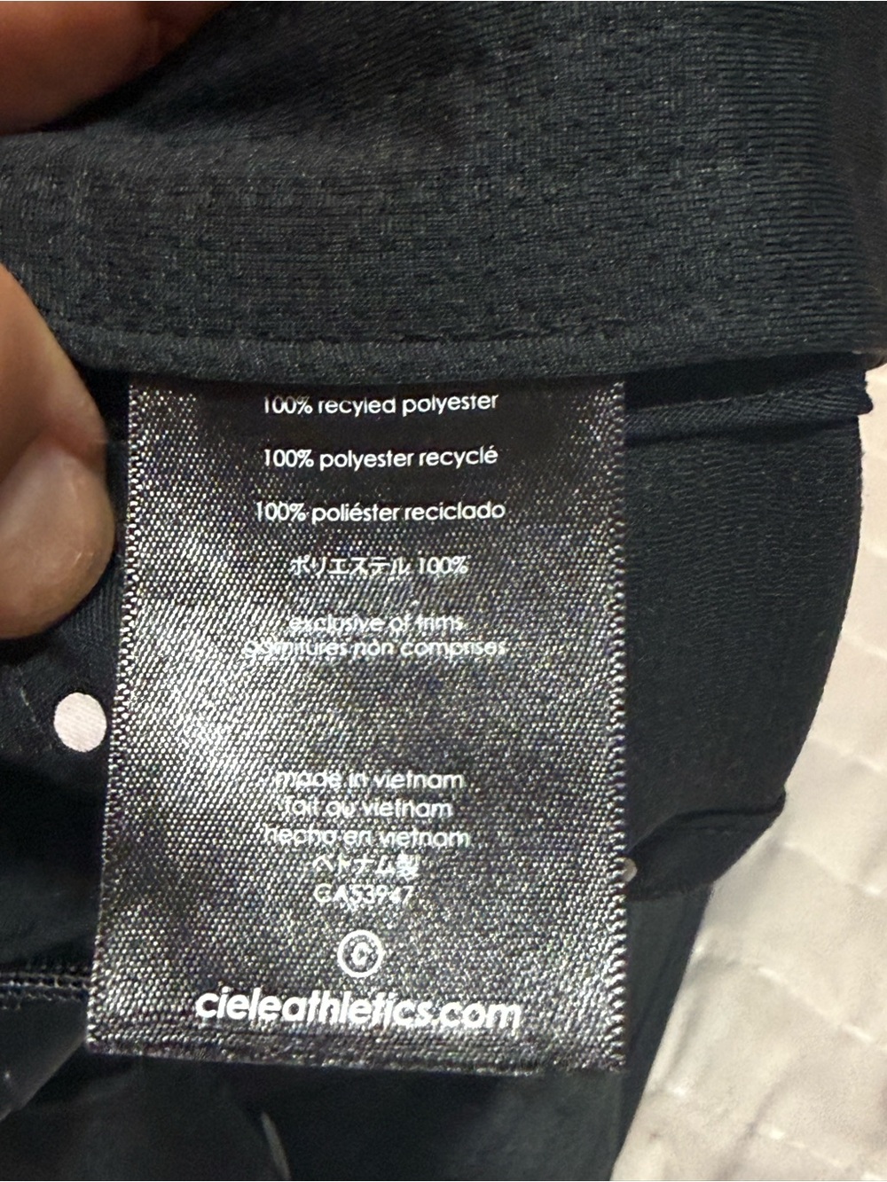 Run Mountains Black Performance Five-Panel Cap - Picture 4 of 9